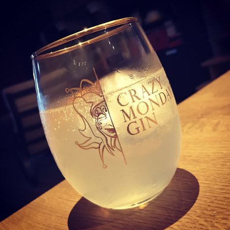 Glas - Crazy Monday Gin